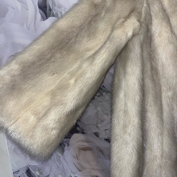 Vintage MINK fur jacket Ivory off-white Women's Size Medium/Large Luxurious - Picture 4 of 7